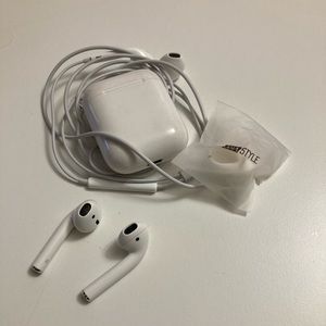 Apple Airpods [2nd Gen], comfort pads, Apple earbuds